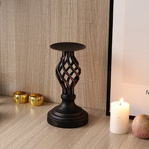 Ensemble de bougeoirs noirs au design géométrique, finition durable pour la décoration de la maison - Product Image 5