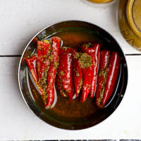 Piments rouges marinés KYAARI de qualité supérieure, saveur épicée et piquante, conservés à l'huile, fabriqués avec des ingrédients frais, prêts à consommer, indiens, 25 kg