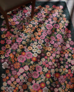 Tapis de salon moderne de luxe, motif floral 3D dense, effet nuit, lavable, en polyester imprimé, antidérapant en latex - Product Image 4