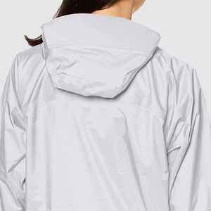 Sistema de ropa impermeable transpirable de lujo con tecnología de secado rápido y protección de capucha integrada para viajes y camping. Chaqueta impermeable. - Product Image 4