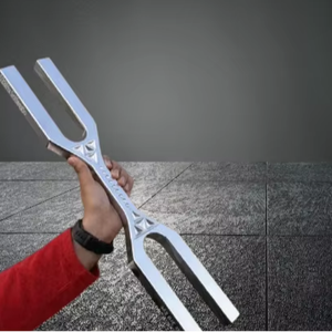 Diapason géant de grande taille avec clé DnA (256 Hz et 487 Hz) pour la guérison et la méditation avec marteau de frappe. - Product Image 1