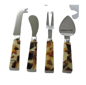 Outils de coupe de fromage modernes en acier inoxydable nouvellement conçus ensemble de quatre pièces poignée en résine écologique vaisselle de cuisine - Product Image 1