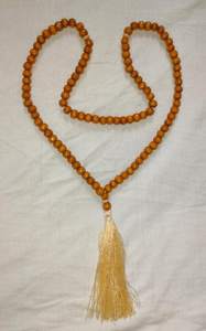 Tasbeeh diseñado para una rutina de oración diaria tranquila. Tasbeeh islámico de cuentas de madera con cuentas clásicas para el zikr a bajo costo. - Product Image 2