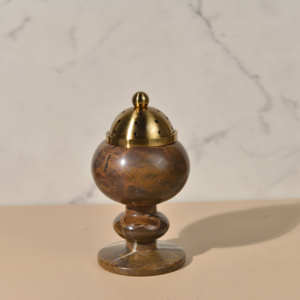 Brûleur à bakhoor en marbre, brûleur d'encens naturel sur piédestal en pierre, pour la maison et la méditation, décoration intérieure - Product Image 1