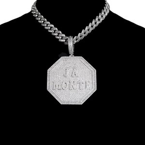 Collier Pendentif Personnalisé avec Initiales Serties de Diamants Moissanite, Style Hip Hop Bling, Bijou Lettre - Product Image 1