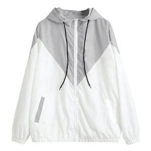 Chaqueta de esquí microshell de 3 capas para mujer, personalizada de fábrica, con forro, logotipo personalizado, chaqueta cortavientos de diseñador, chaqueta de nailon de alta calidad - Product Image 1