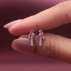 Pendientes Geométricos con Diamantes Cultivados en Laboratorio Certificados por IGI, Corte Esmeralda Rosa, en Oro Blanco/Rosa y Amarillo de 9K - Product Image 3
