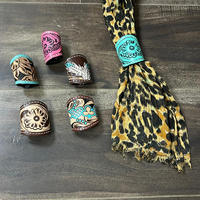 Syal Kulit Sapi Asli Motif Bunga Elegan Gaya Barat dengan Cincin Rag Ring Desainer, Bandana Wanita, Neckerchief Kulit Asli