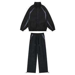 ชุดเสื้อกันลมแบบหนา ชุดกีฬากันลมสำหรับกิจกรรมกลางแจ้ง เสื้อแจ็คเก็ตและกางเกง ระบายอากาศได้ดี เหมาะสำหรับวิ่ง ออกกำลังกาย สวมใส่สบาย แห้งเร็ว ชุดลำลอง - Product Image 4