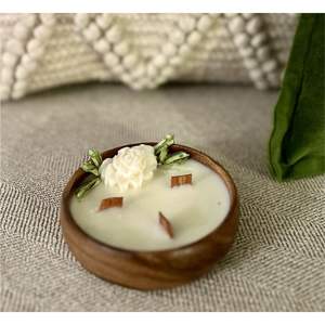Bougie décorative en cire aromatique sculptée à la main en forme de bol rond en bois - Bougie multi-mèches pour centre de table et décoration de mariage - Product Image 3