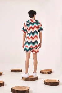 ชุดเซ็ตเสื้อผ้าผู้ชายลายซิกแซกสุดฮิต น้ำหนักเบา สวมใส่สบาย เหมาะกับหน้าร้อน เสื้อและกางเกงขาสั้นเข้าชุด ทรงหลวม สไตล์สตรีทแฟชั่น - Product Image 4