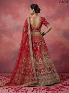Colecciones de Terciopelo para Novias Indias con Trabajo Zarkhan de Fabzone Modelo FZBELLA - Product Image 3