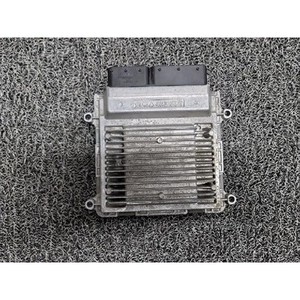 ECUs y Módulos de Computación Usados Sebring P05150472AA - Product Image 1