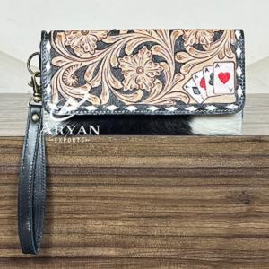 ODM OEM Nuevos Bolsos de Mano para Mujer de Cuero Genuino de Vaca Hechos a Mano, Estilo Occidental con Patrón Floral y de Cartas de Póker en Relieve - Product Image 1