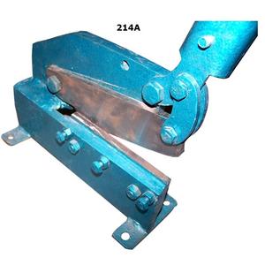 Les cisailles de banc sont couramment utilisées pour couper des feuilles de métal minces, qui sont un matériau standard pour créer des composants de bijoux personnalisés. - Product Image 1