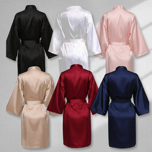 Ensemble pyjama 2 pièces d'été rafraîchissant pour femme avec soutien-gorge intégré, haut à manches courtes, taille élastique, en maille douce, pour la vente en gros - Product Image 3