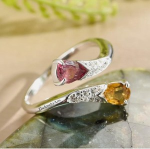 Anillo de Plata de Ley Hecho a Mano con Turmalina Rosa y Topacio Amarillo en Corte Pera, Joyería con Dos Piedras Preciosas, Regalo de Compromiso para Mujer - Product Image 6