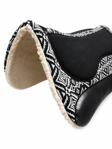 Tapis de selle en cuir polyvalent de qualité supérieure avec doublure en fausse fourrure, coque en coton, rembourrage en polyester, motif noir et blanc pour l'équitation - Product Image 5