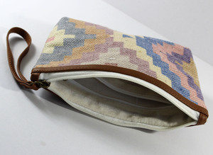 Petit sac à main artisanal professionnel de haute qualité, style vintage, fabriqué à partir de coton Dhurry/Kelim tissé à la main, fermeture à glissière - Product Image 4