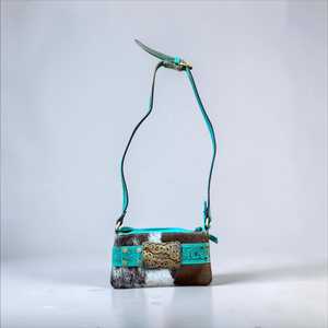 Bolso Bandolera de Cuero Genuino con Diseño Geométrico Bohemio para Mujer, con Correa Turquesa, Decoración de Borlas y Cierre de Cremallera - Product Image 1
