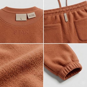 Conjunto Deportivo de Dos Piezas para Hombre, Estilo Urbano, Talla Grande, 1000g, Algodón Pesado Transpirable, Color Terracota, Verano, Diseño de Estrella de Cuatro Puntas - Product Image 3