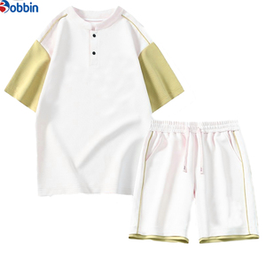 Conjunto de camiseta de manga corta con bloques de color blanco y verde para hombre, conjunto informal de verano, pantalones cortos de punto transpirables, ajuste holgado, unisex. - Product Image 4