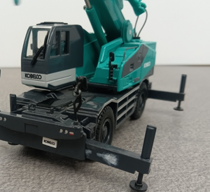 Grue tout-terrain KOBELCO Panther 250 d'occasion, choix éprouvé sur le terrain, prête pour un levage stable sur des chantiers difficiles - Product Image 1