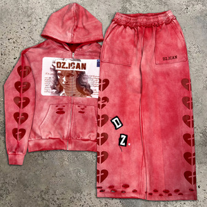 Ensemble de survêtement délavé à l'acide avec sweat à capuche zippé et pantalon, imprimé cœur rouge, unisexe, streetwear, pour l'automne, coupe classique, respirant, en polyester - Product Image 1