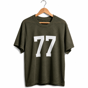T-shirt sportif rouge pour homme avec numéro 77 imprimé par transfert thermique, manches courtes, respirant, en polyester tricoté, col rond, coupe classique - Product Image 2