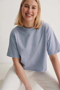 Camiseta Corta de Mujer, Estilo Boxy, de Seda/Algodón, Corte Ajustado, Largo Corto, Moda Urbana, Top Liso Transpirable, Logotipo Personalizado OEM - Product Image 4