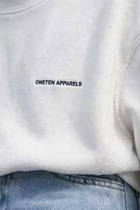 เสื้อสเวตเชิ้ตคอกลมสีขาวทรงปกติสำหรับผู้ชาย ยี่ห้อ ONETEN ผ้าฝ้าย แขนสั้น ไม่มีโลโก้ด้านหน้า สวมใส่สบาย เป็นมิตรกับสิ่งแวดล้อม - Product Image 6