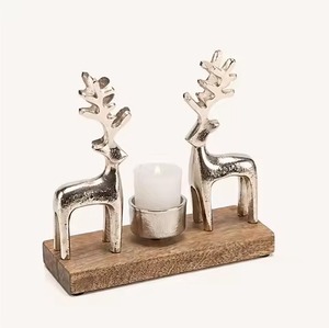 Portavelas de Metal Decorativo Moderno para Navidad, para Decoración de Espacios Interiores - Product Image 2