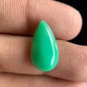 พลอยคริสโซเพรสธรรมชาติทรงคาโบชองเรียบสีเขียวสำหรับทำเครื่องประดับและสะสม - Product Image 4