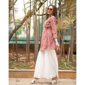 Conjunto de Kurta de Algodón Rojo Poppy, Talla XS, Casual, con Mangas Tres Cuartos - Product Image 4