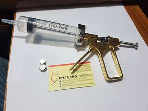 Pistola Manual LipoSculptor para Transferencia de Grasa para Jeringas de 5CC, 10CC y 60CC - REUTILIZABLE de Delta Med Surgical - Product Image 2