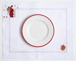 Ensemble de nappes et de serviettes de table de Noël personnalisées en gros, brodées avec Père Noël et des cadeaux, en coton blanc, lavables en machine, pour la maison et les événements festifs - Product Image 3