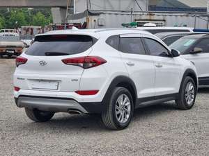 Tucson Diésel Blanco 2018, SUV 2WD 1.7L Automático R17, Auto Usado - Product Image 2