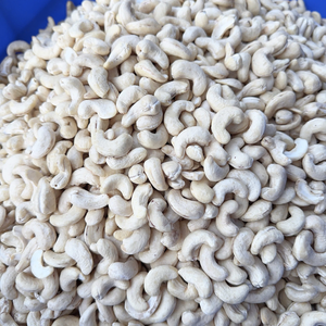 Offre Spéciale : Noix de cajou brutes W180 W320 Santigo – Prix Raisonnable - Product Image 1