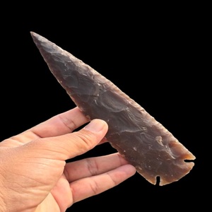 Venta al por mayor de puntas de flecha de jaspe de 8 pulgadas, piedra preciosa de calidad superior, diseño elegante, grabado natural, cristal natural, arte Reiki - Product Image 1