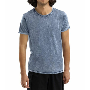 เสื้อยืดคอกลมแขนสั้นทรงเข้ารูปผ้าเจอร์ซีย์ฟอกสีสำหรับผู้ชาย ระบายอากาศได้ดี พร้อมโลโก้สั่งทำและผ้าฝ้าย 100% - Product Image 5