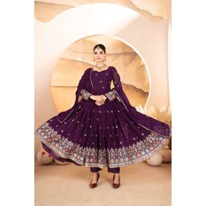 Conjunto de Traje de Fiesta con Vestido Bordado con Lentejuelas y Hilos Múltiples para Mujer - Product Image 3