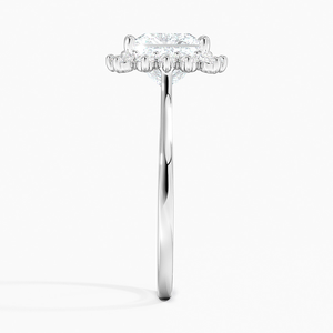 Bague de fiançailles pour femme en argent sterling 925 avec bordure florale de forme carrée et diamants en moissanite - Product Image 2