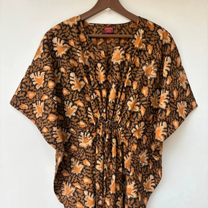 ชุดคาฟตันผ้าฝ้ายอินเดียพิมพ์ลายสัตว์สุดหรู แบรนด์ New Naaz Textile คอวี แขนสั้น รูดเชือกผูกเอว ทรงเข้ารูปบานออก แต่งลูกไม้ เหมาะสำหรับฤดูร้อน สำหรับผู้หญิง - Product Image 1