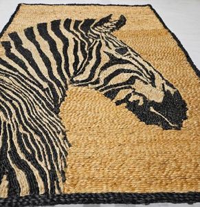 Alfombra con estampado de cebra en blanco y negro, diseño de cebra, decoración moderna para sala de estar, alfombra para uso en interiores a precio de mayoreo. - Product Image 1