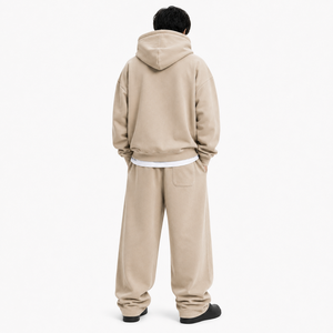 Ensemble de survêtement pour homme beige oversize avec sweat à capuche et pantalon ample en molleton, style streetwear décontracté, logo personnalisé, fournisseur en gros - Product Image 3