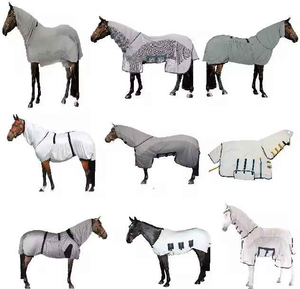 Couverture de cheval blanche pour l'extérieur, toutes saisons, avec rabat de queue moyen et 2 sangles de fixation, en tissu Oxford et rembourrage en polyester - Product Image 4