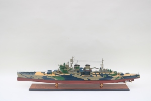 Maquette de croiseur de bataille HMS Renown en bois, fabriquée à la main - Modèle historique de navire de guerre de la Royal Navy de la Première et de la Seconde Guerre mondiale pour la décoration de la maison ou du bureau - Product Image 1