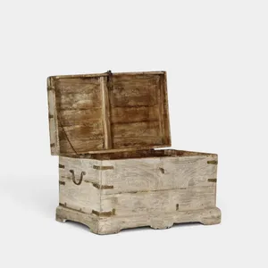 Mesa de centro vintage de madera recuperada con herrajes metálicos para dormitorio, sala de estar, comedor, estilo rústico - Product Image 2