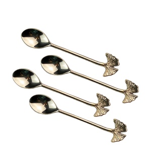 Cuillère de service élégante de style papillon antique, design orné, vaisselle en métal pour hôtel, restaurant, décoration de la maison - Product Image 4