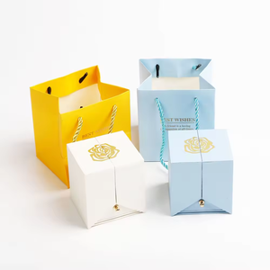 ถุงกำมะหยี่ไมโครไฟเบอร์ขนาดเล็กสำหรับใส่เครื่องประดับ พร้อมแผ่นรองการ์ด บรรจุภัณฑ์สำหรับเครื่องประดับ ต่างหู สร้อยคอ กำไลข้อมือ รับทำโลโก้ตามสั่ง - Product Image 5